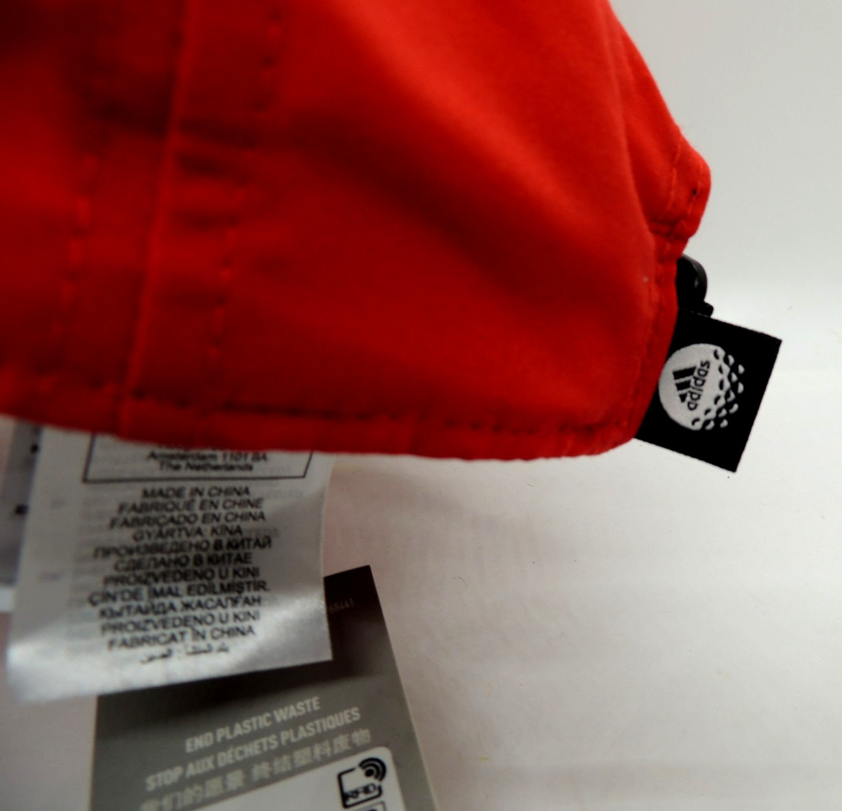 Men's Adidas Golf Hat Adjustable Performance Cap Red with Flag NEW