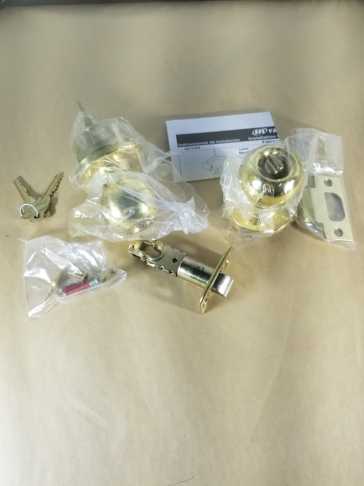 Falcon Entrance/Office Lock Y521P6 Hana 605 Bright Brass With Keys