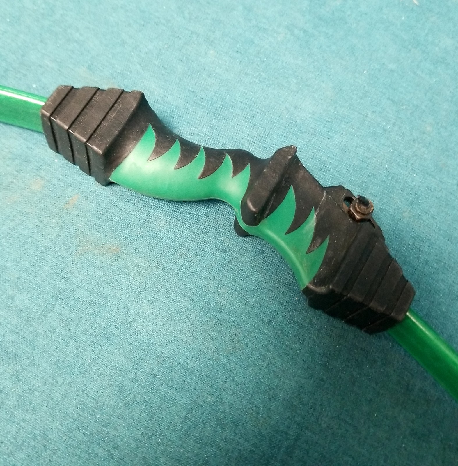 Bear Archery 34" Green Youth Compound Bow GUC