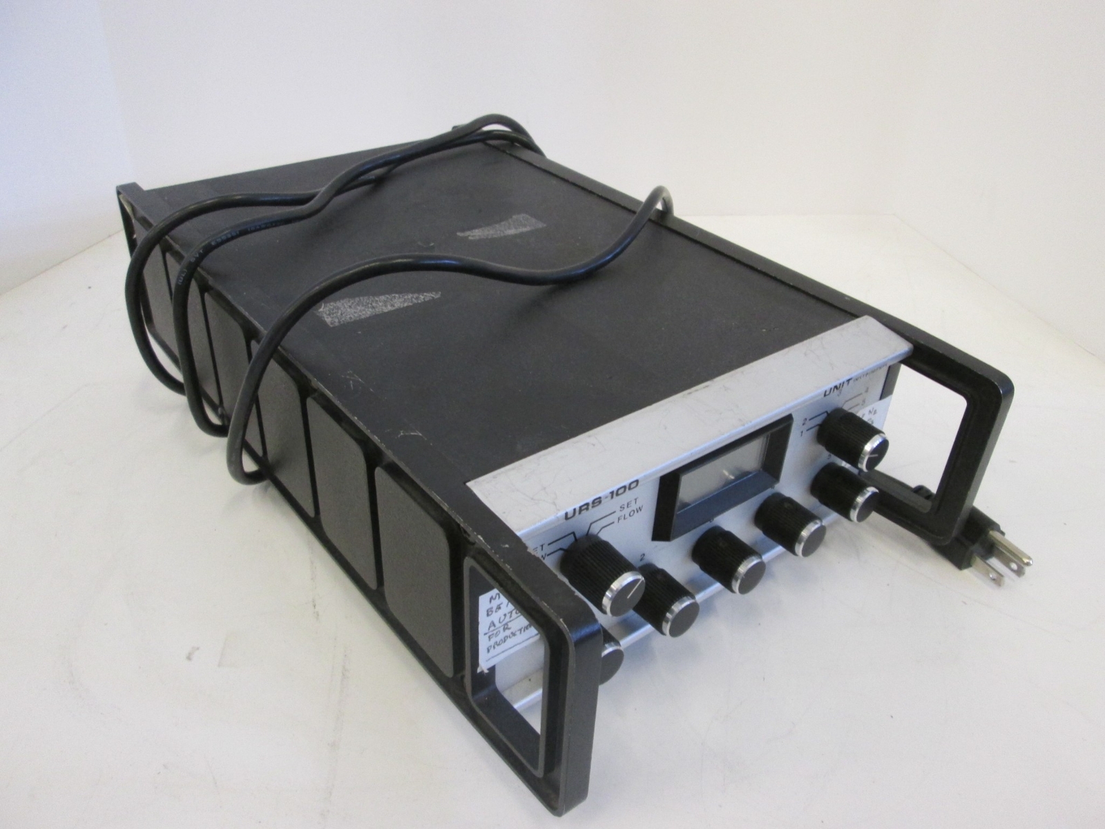 Unit, URS-100, 5 Channel MFC Controller w/ KEYS, Used