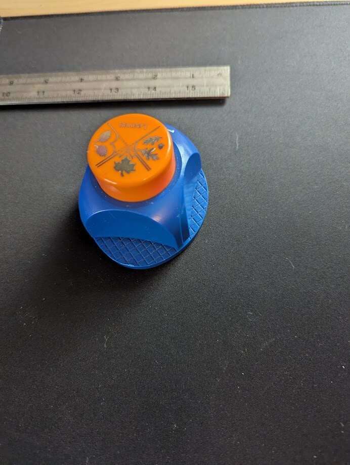 Crafting Corner Punches - Fiskars, Birabira, Misc