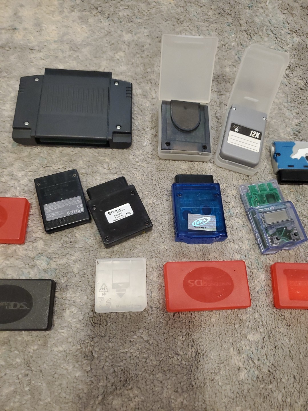 Playstation N64 Memory Card Game Shark Lot With Ds Game Holders UNTESTED