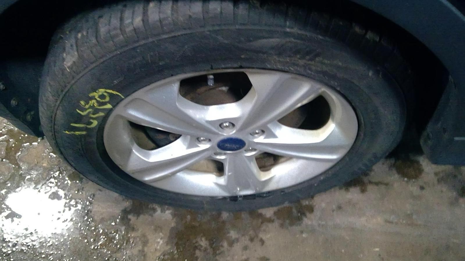 Used Floor Jack fits: 2015 Ford Escape Grade A