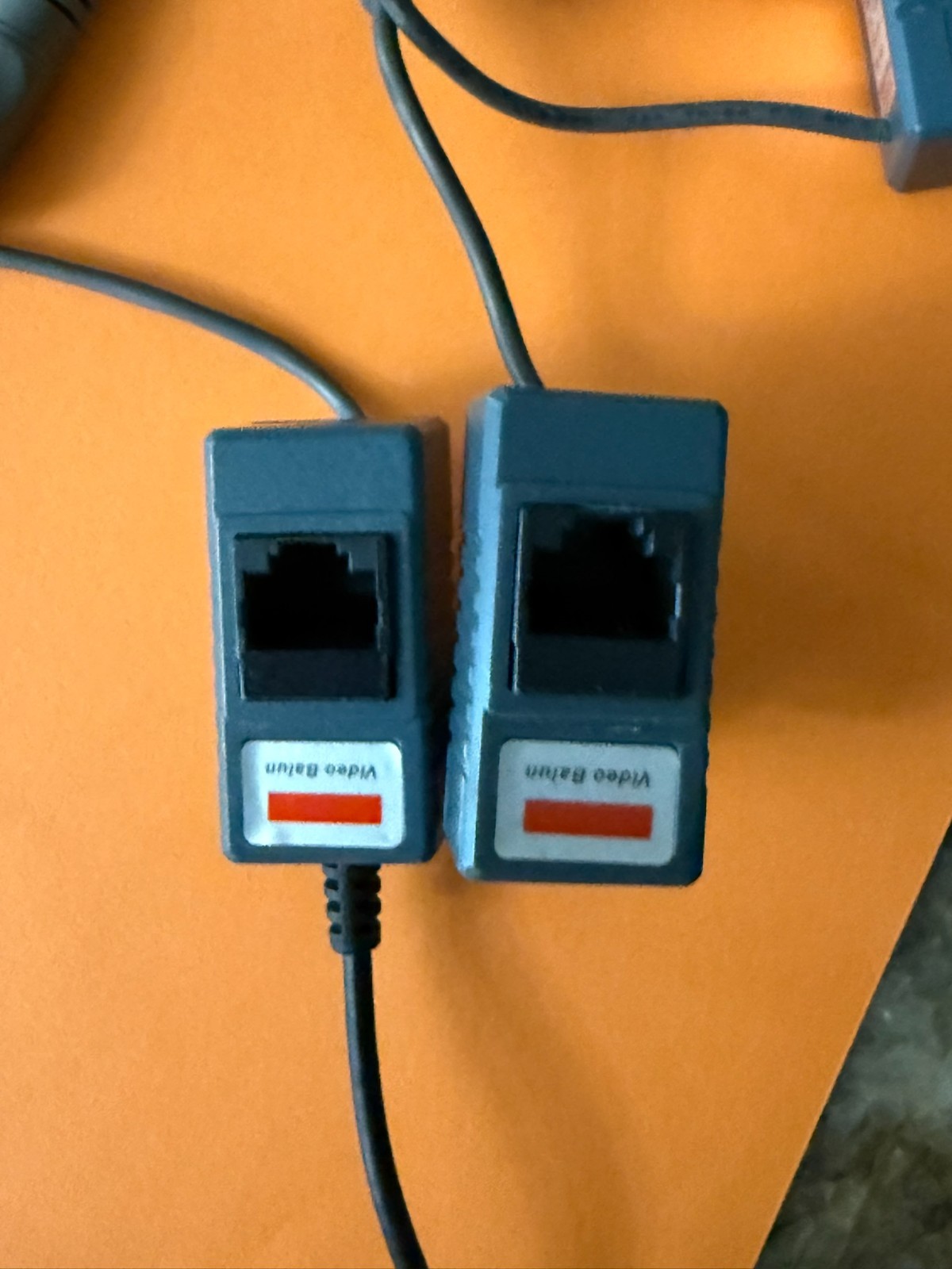 2 pair, 1 Port Passive Power Video Balun Over Cat5 Security Camera