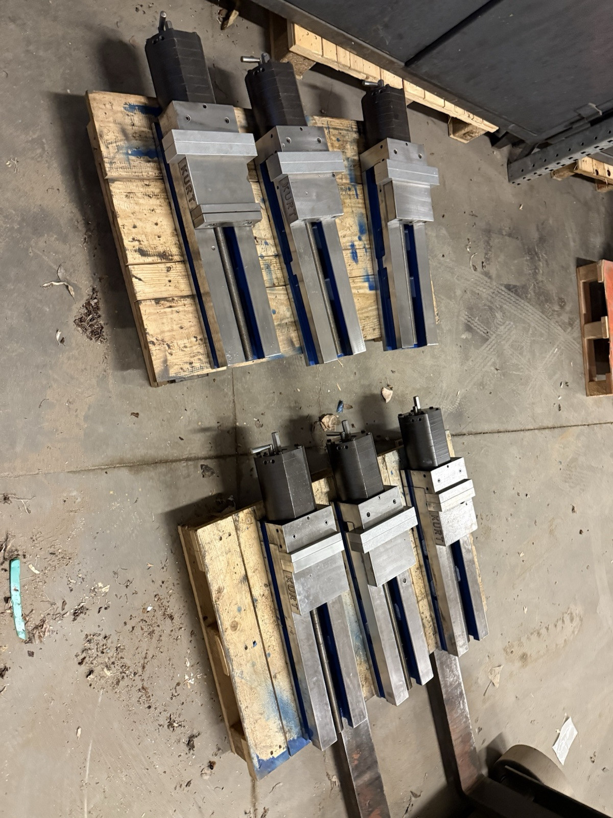 Lot Of 6 Kurt  DL600  Air  Vise, 6″ – XL6PTLSAR (2 Are 640