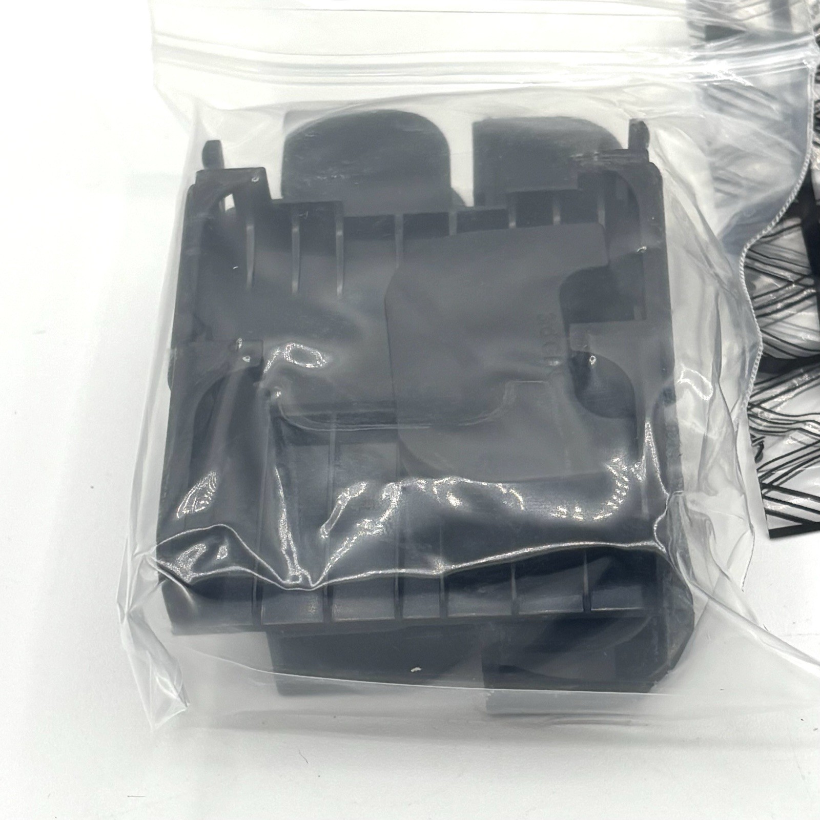 MagTek iDynamo Encrypted Card Reader for 4G iPhone and iPad 21073084