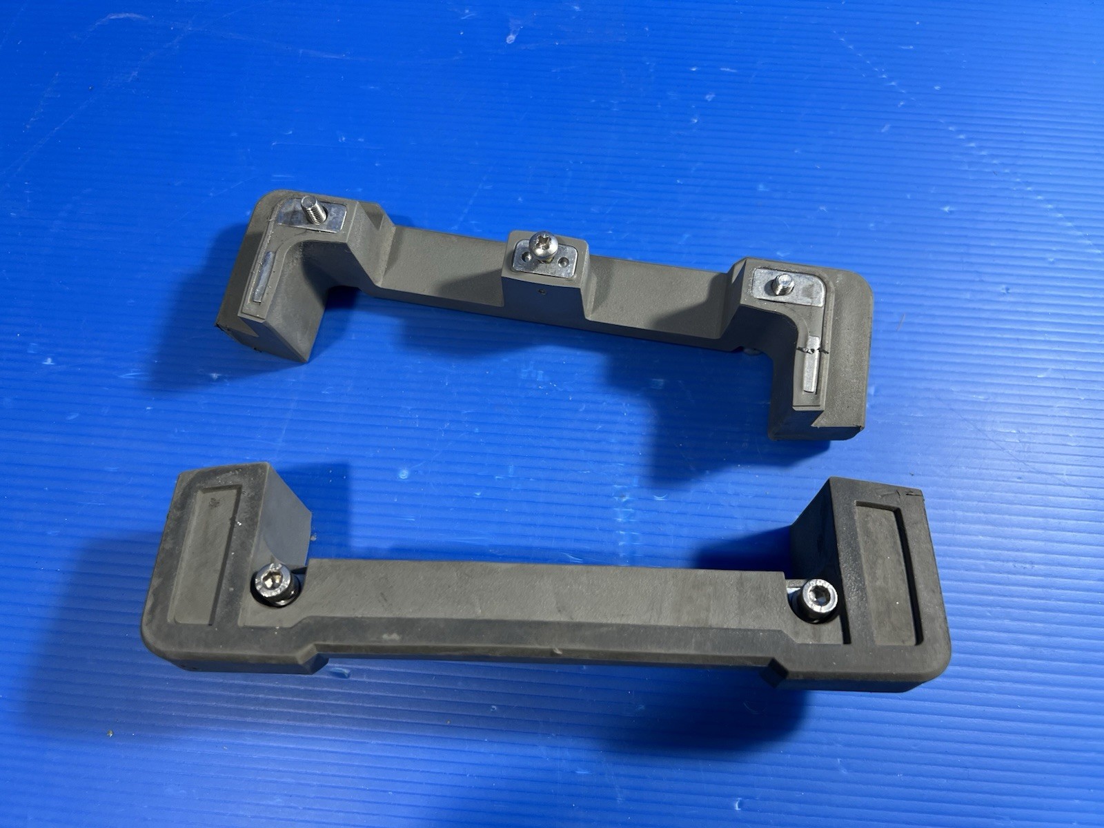 HP Hewlett Packard 8563E Spectrum Analyzer Accessories - Rubber Feet