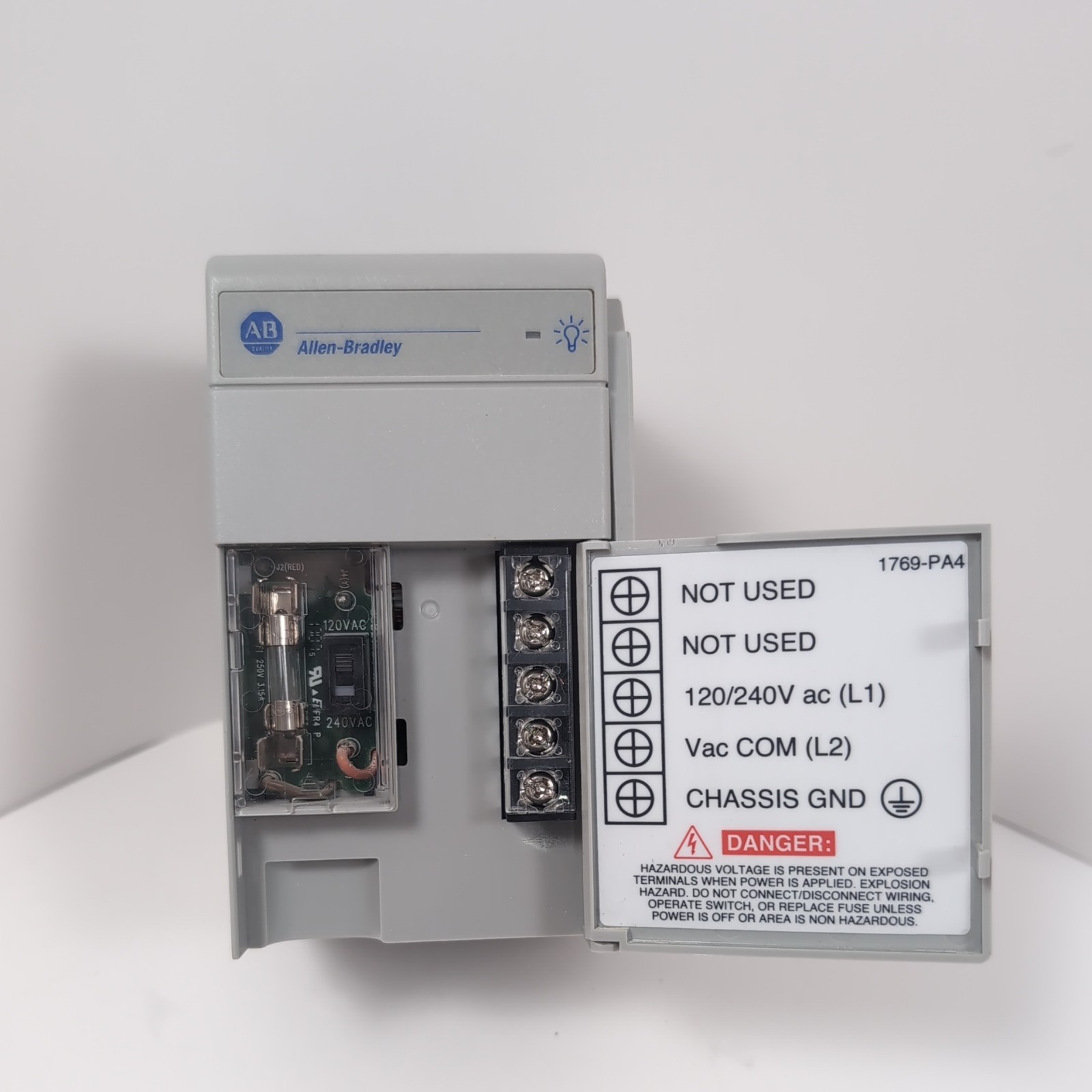 Allen-Bradley 1769-PA4 SER A Compact I/O Power Supply 95320770/04