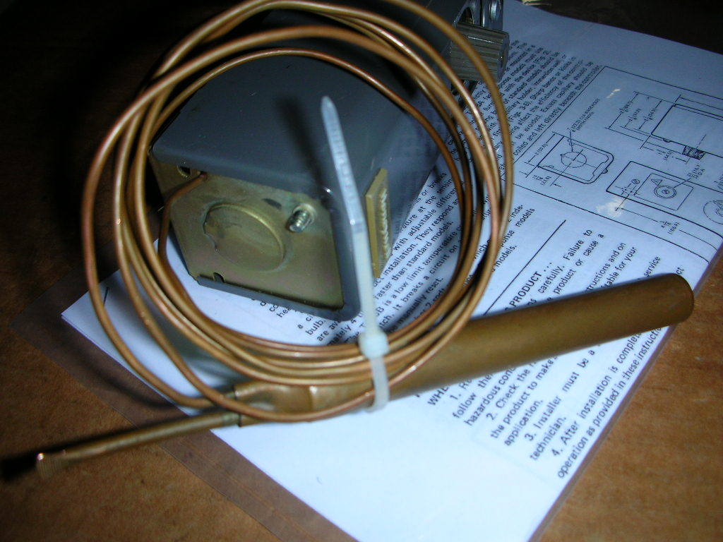 Honeywell T678A1080 Temperature Controller Switch 160-260F 2-SPDT 5' Capillary