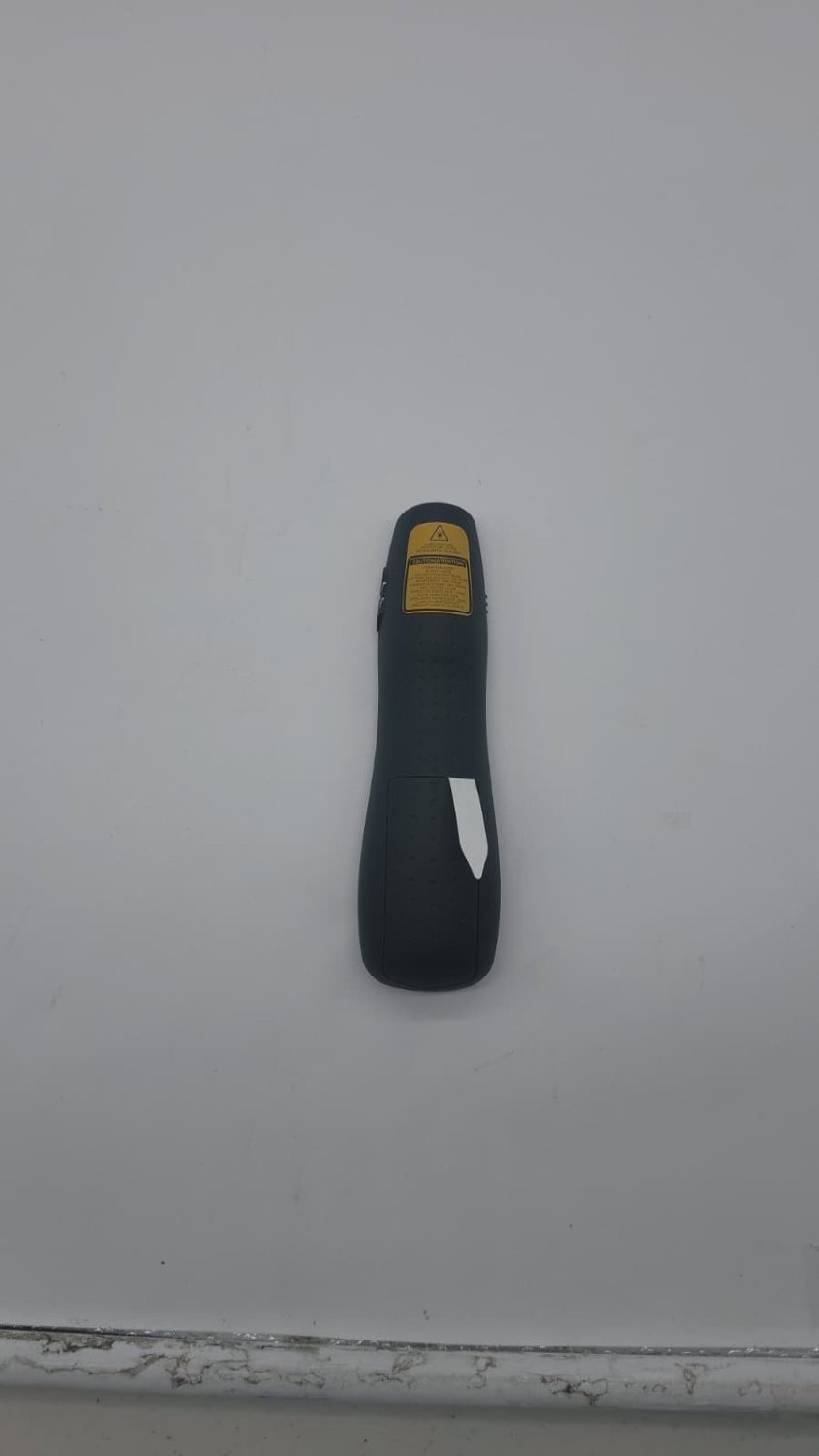 Logitech R800 Wireless Presenter Remote Green Laser Pointer LCD Screen 100ft
