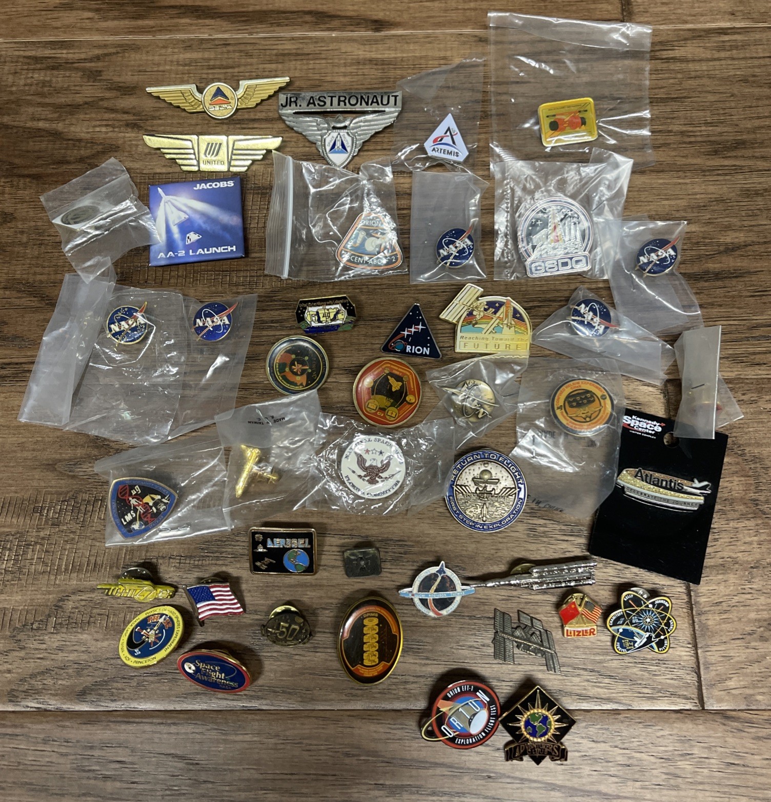 NASA & Miscellaneous enamel PIN Lot Orion Artemis Research Atlantis CV