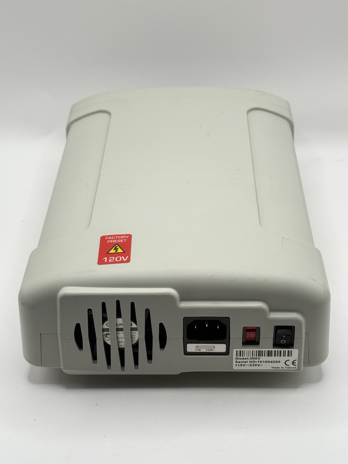 VWR Power Source Electrophoresis Power Supply, Model: 300V
