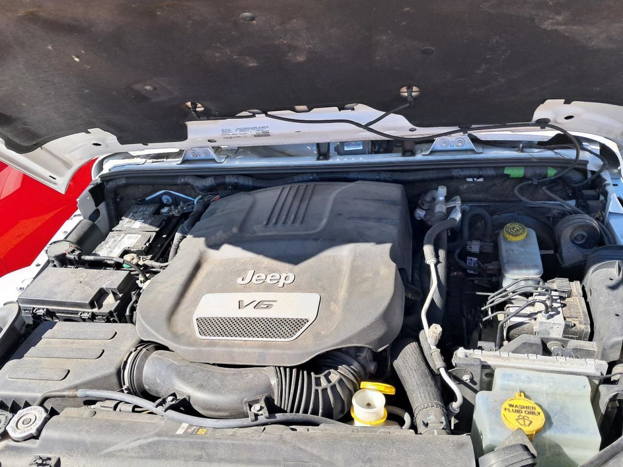 TJ 2017 Glove Box 4810545