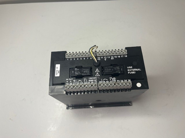Durant Model 5882-7 Part 58827-400 Controller Batch Count Rate Totalizer EATON