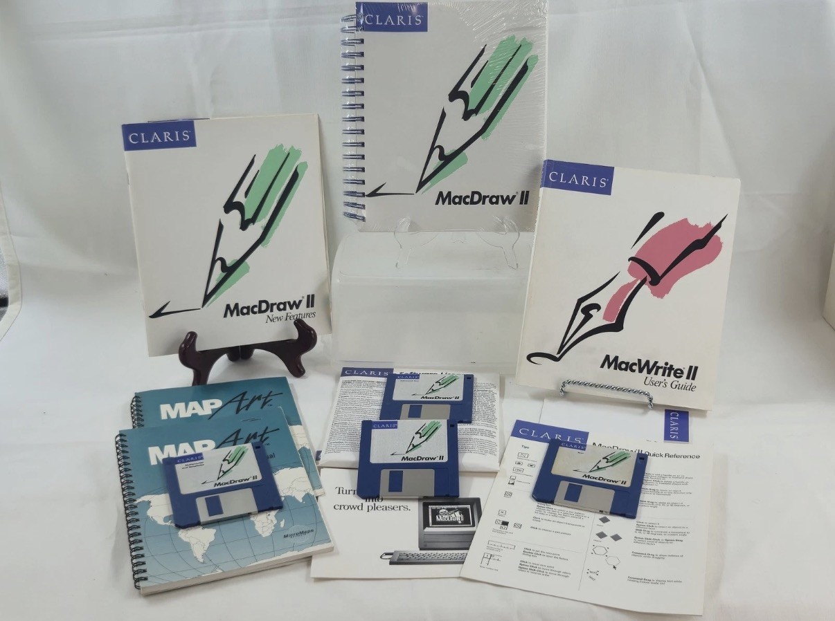 Vintage Claris MacDraw II for Apple Macintosh 3.5" Floppy Disk Graphics Software