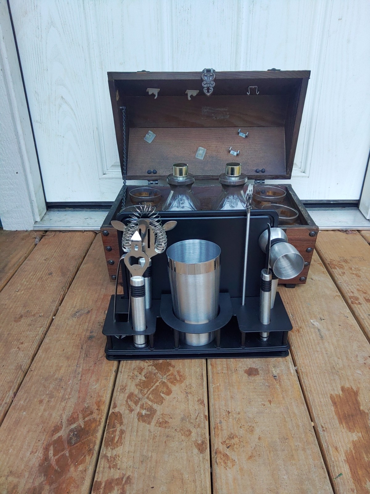 Vintage Treasure Chest Mobile Bar Plus Accessories