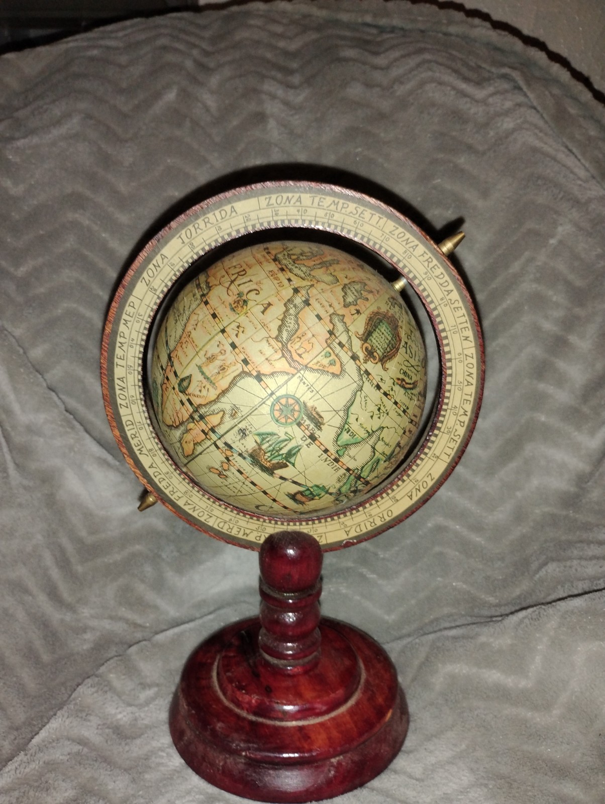 Vintage/Retro Rotating Tabletop Globe w/ Wood & Metal Base Stand, Brown/Beige