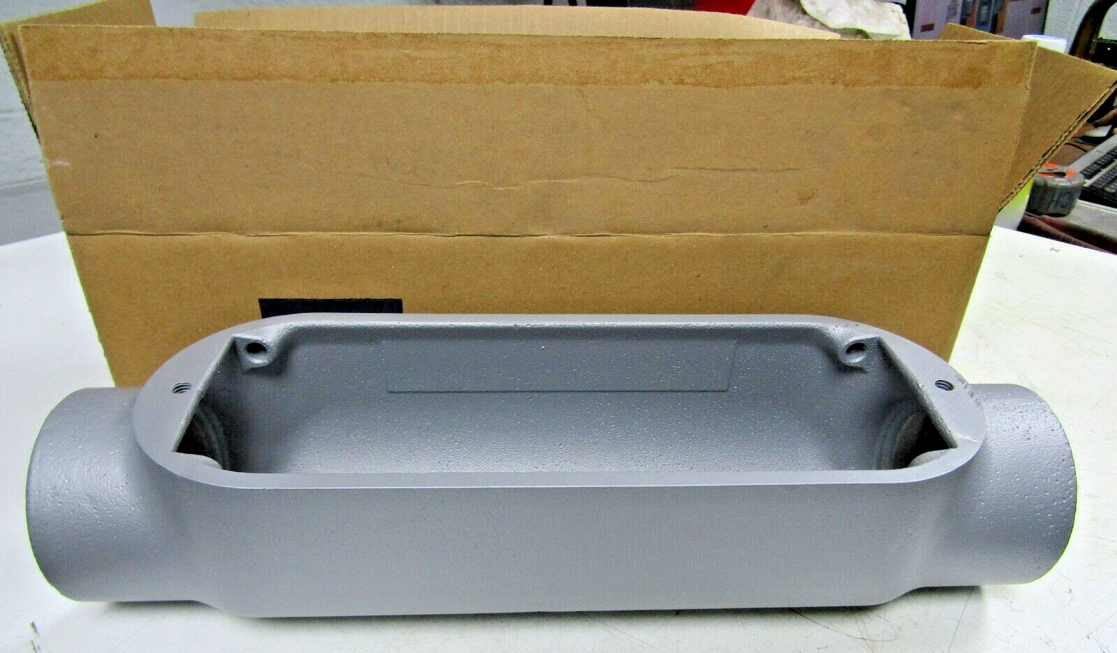 🔥 NEW APPLETON 2-1/2" ALUMINUM CONDUIT OUTLET BODY C250-A