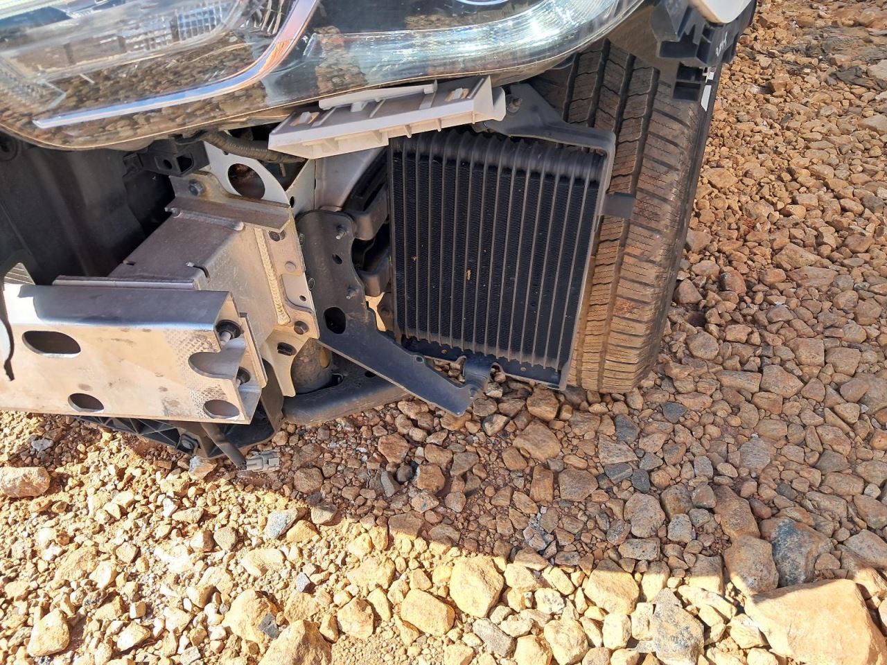 QX60 2018 Glove Box 4825680