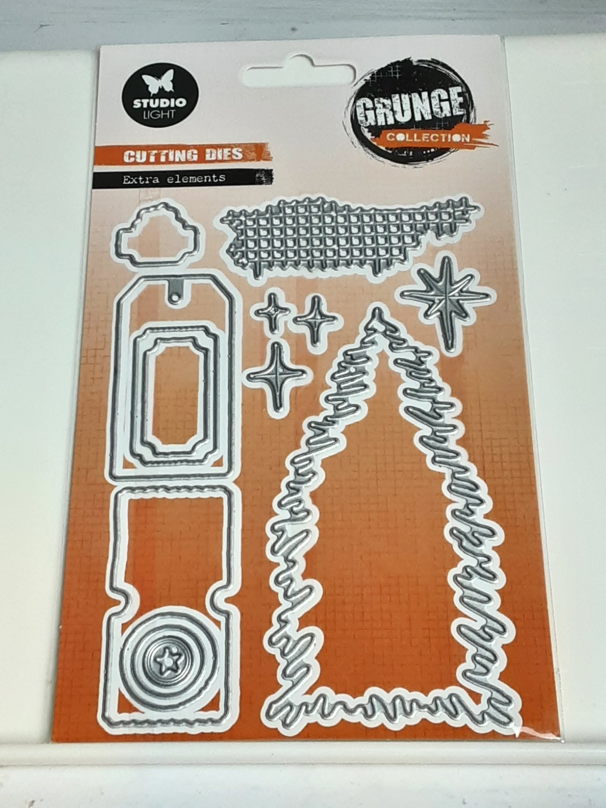 NEW Studio Light Grunge Collection Extra Elements 14 Dies Tree Tickets Stars
