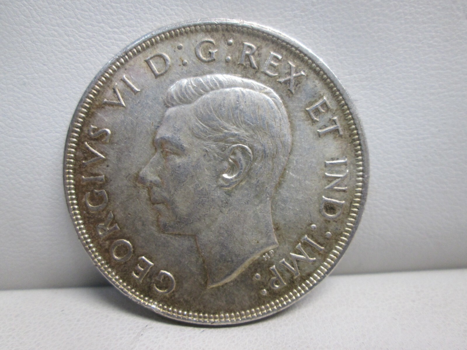 1947 CANADIAN SILVER DOLLAR- HIGHER GRADE- POINTED 7