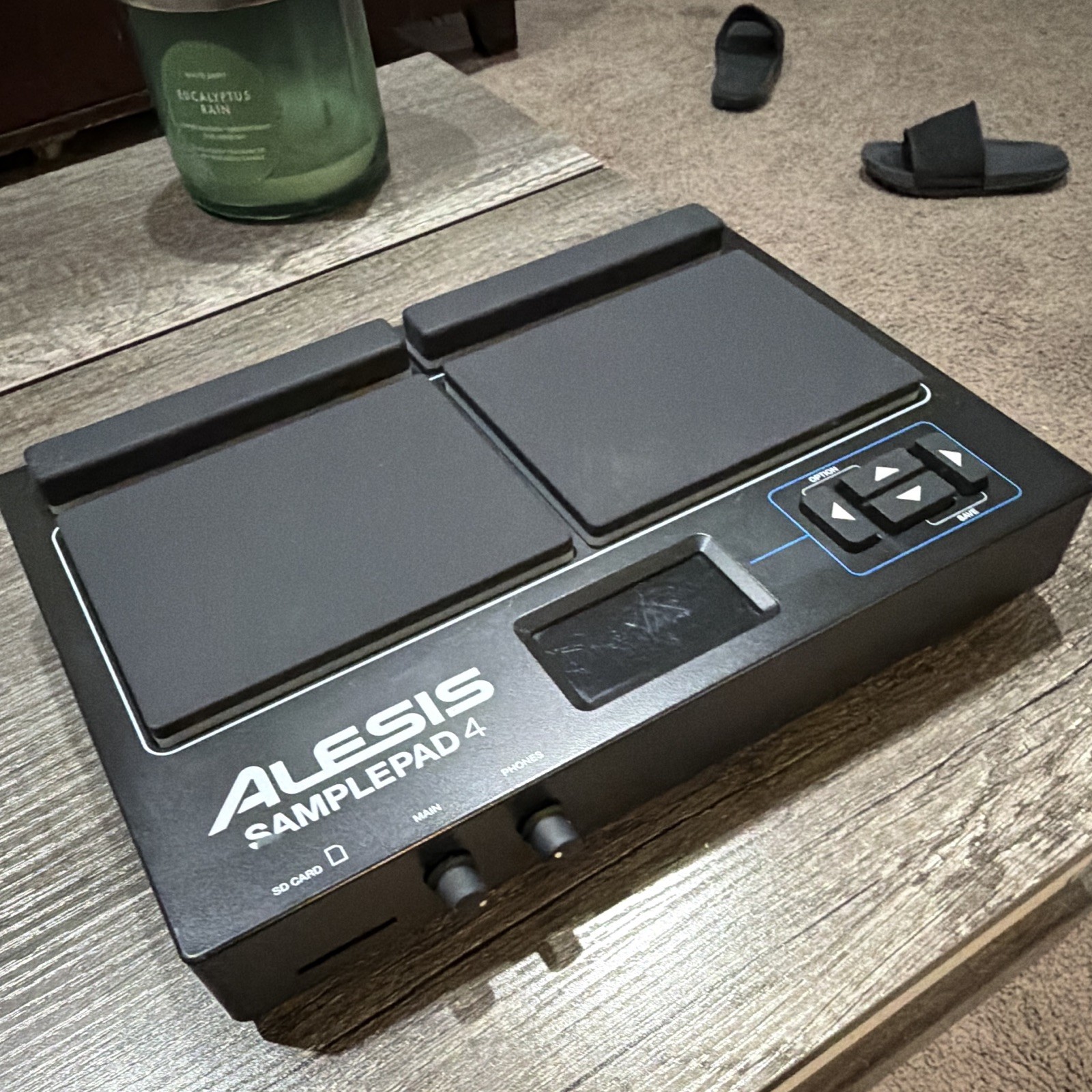 Alesis SamplePad 4 Tabletop 4-Pad Drum Sampler with Pad Triggers, Black