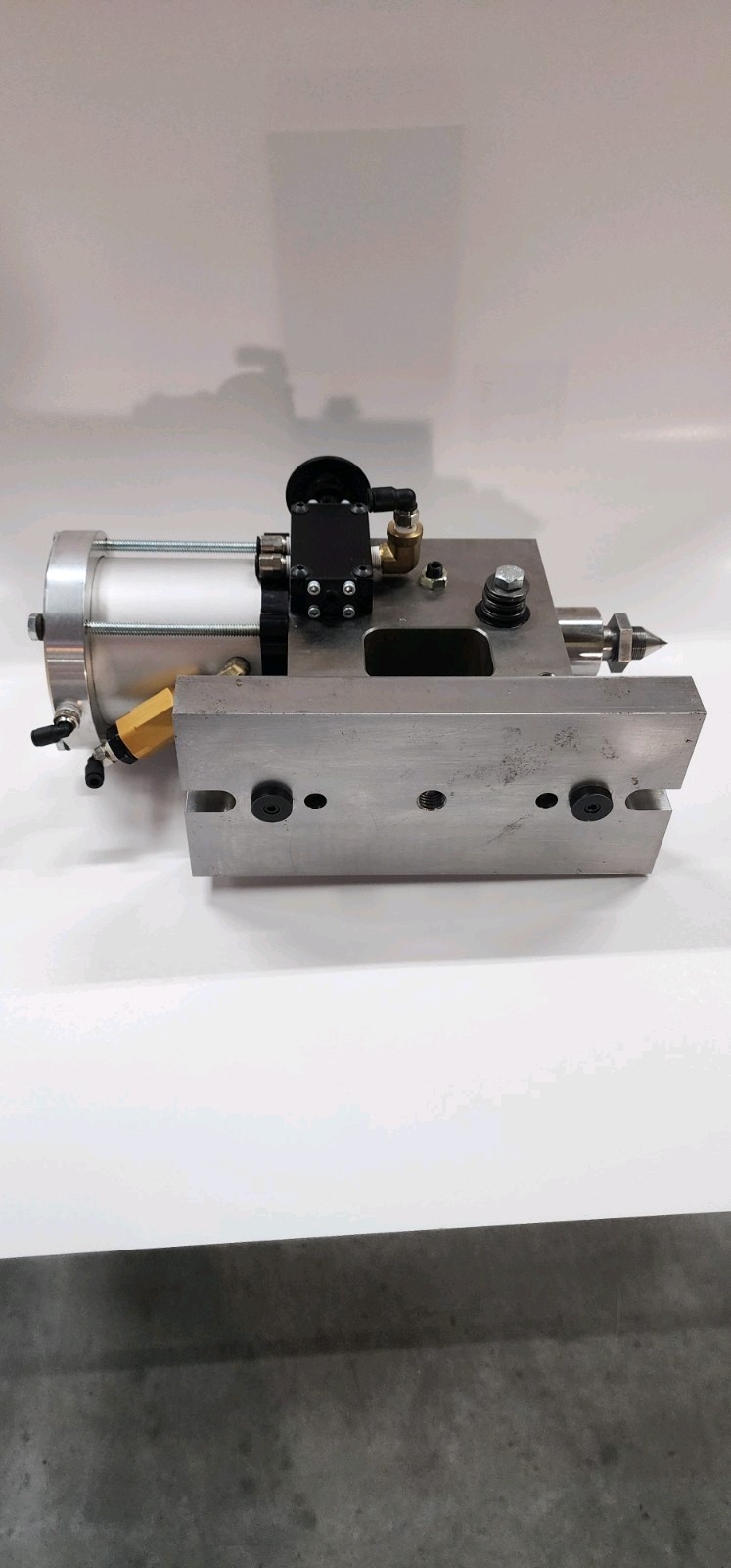 Pneumatic Tailstock Fadal