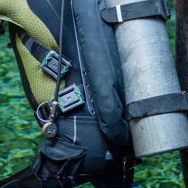 Highland weight plates 2pk Scuba weight holder