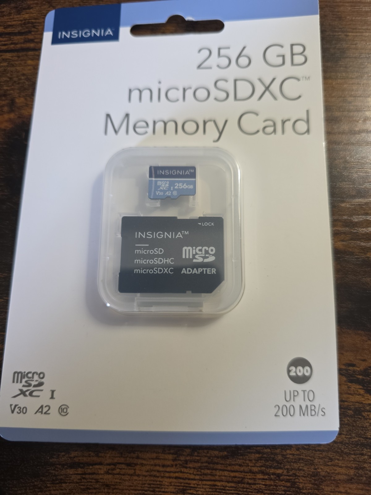 Insignia 256GB microSDXC UHS-I Memory Card, Read Speed Up to 200MB/s*BRAND NEW*