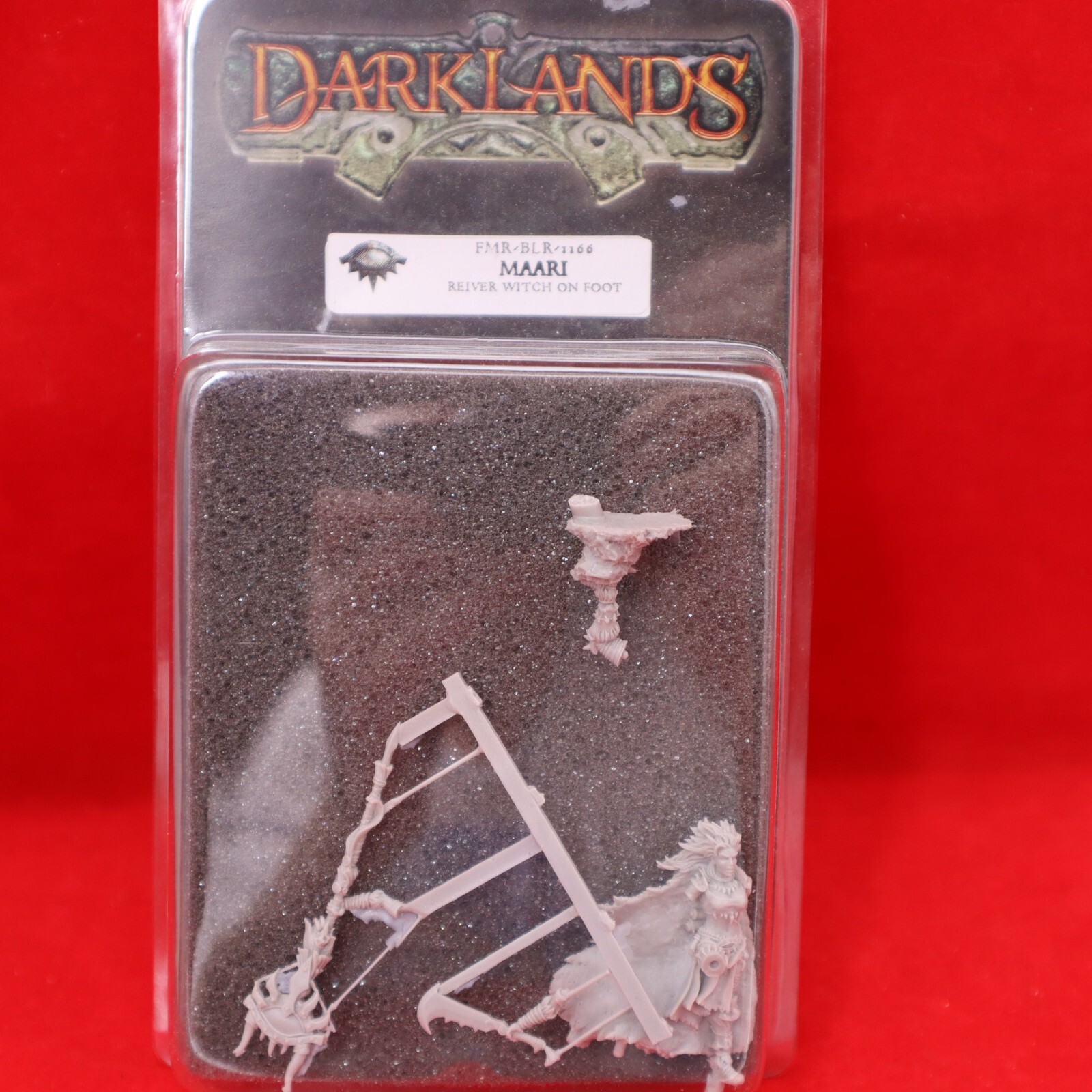 Mierce Darklands 32mm - REIVER WITCH ON FOOT (Resin) Pack New