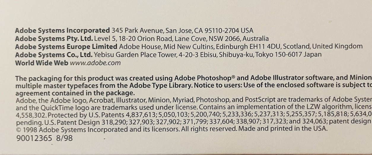 Adobe Illustrator 8.0 Upgrade (Macintosh) 2-Disc Set | Application + Training CD
