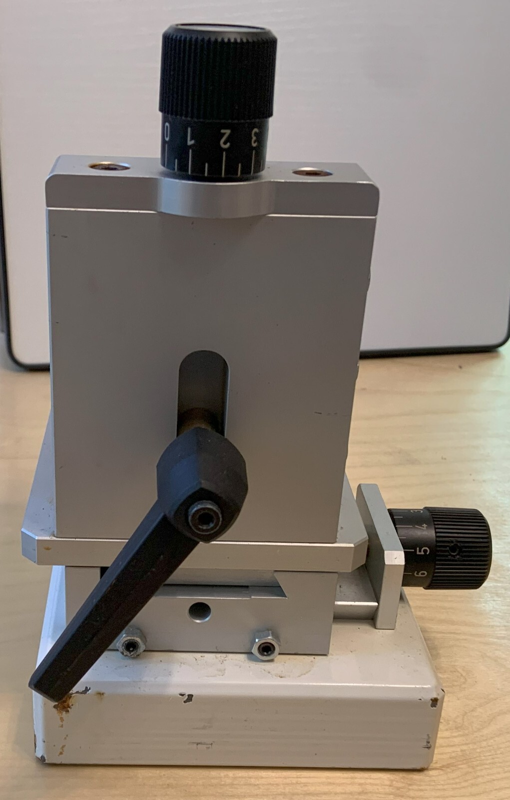 Heavy duty translation stage, Three Dimensions