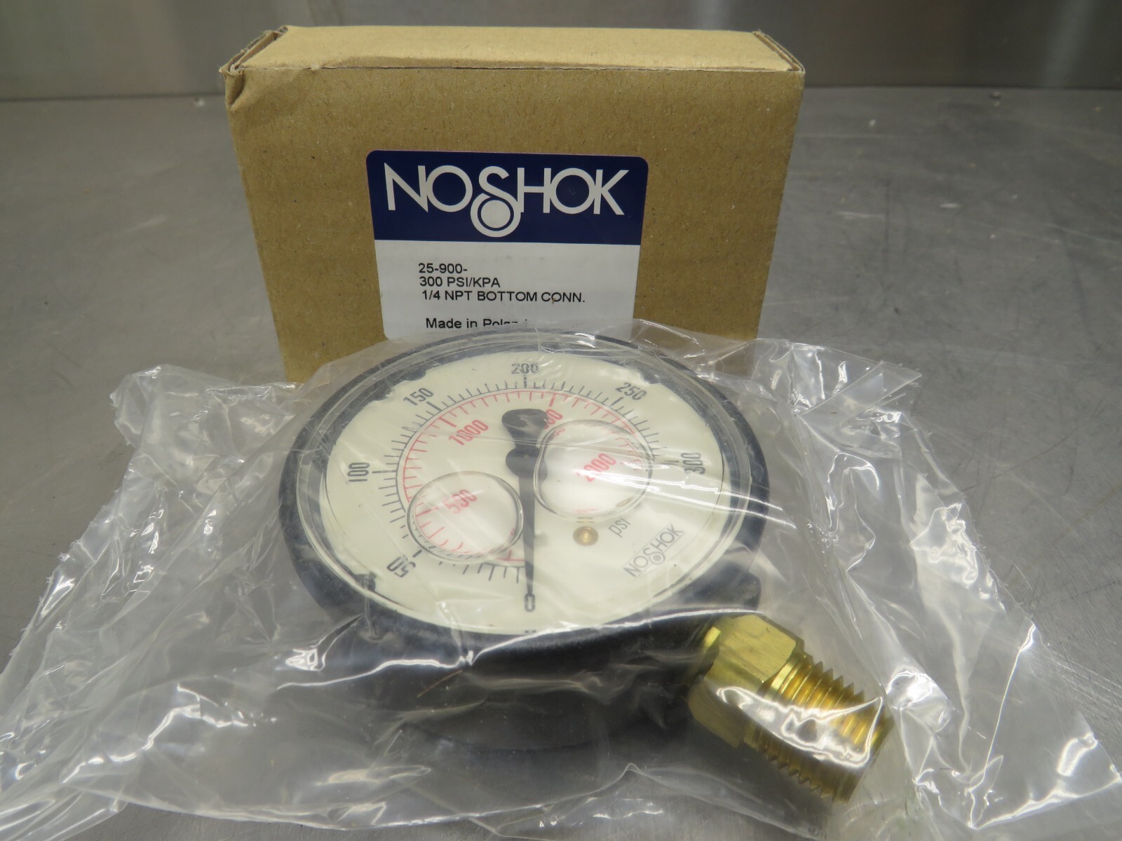 NoShok 25-900-300 PSI 1/4" NPT Bottom Connection 2.5" Face