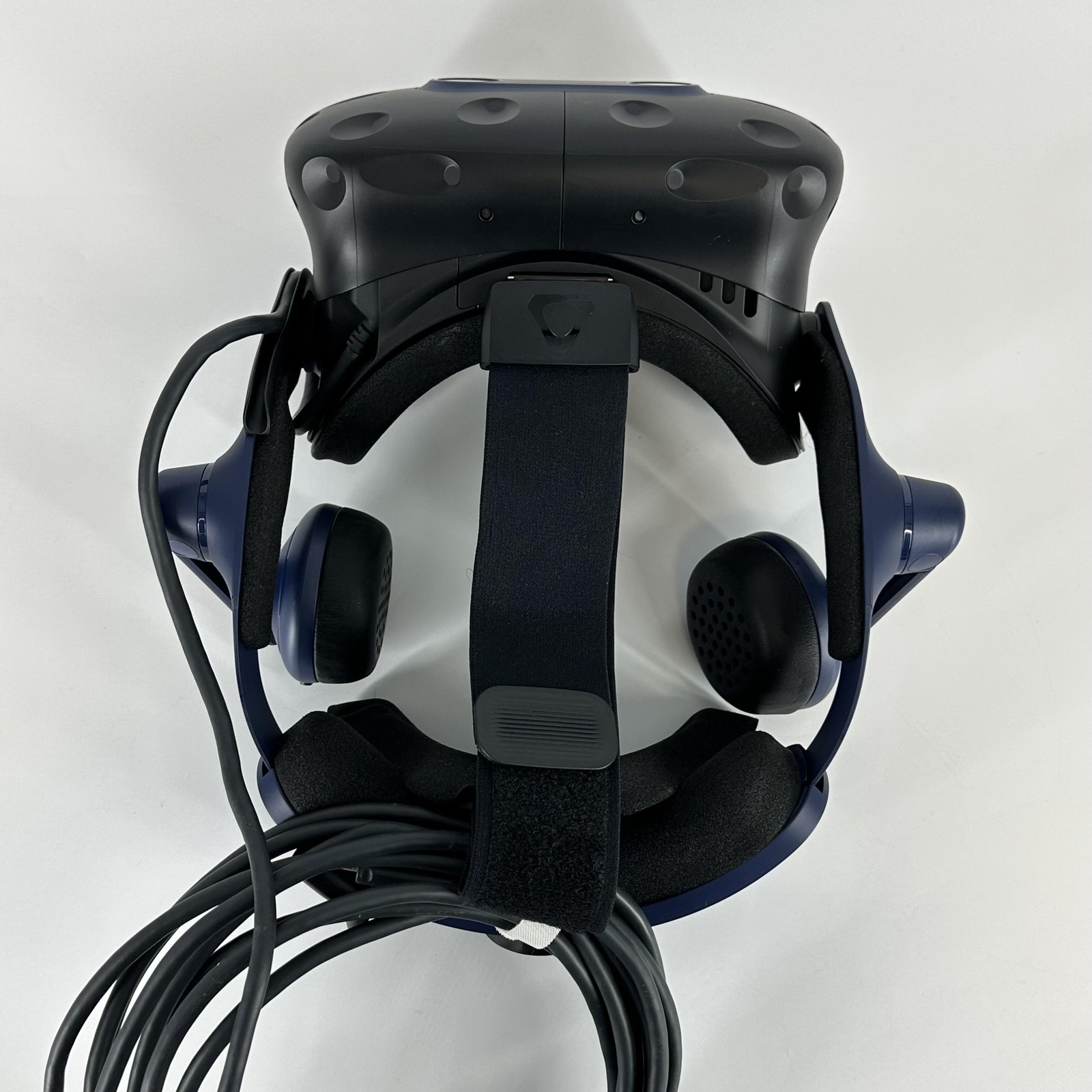 HTC Vive Pro 2 VR Headset w/ Controllers/Link Box/USB Cable- Good w/ LCD Damaged