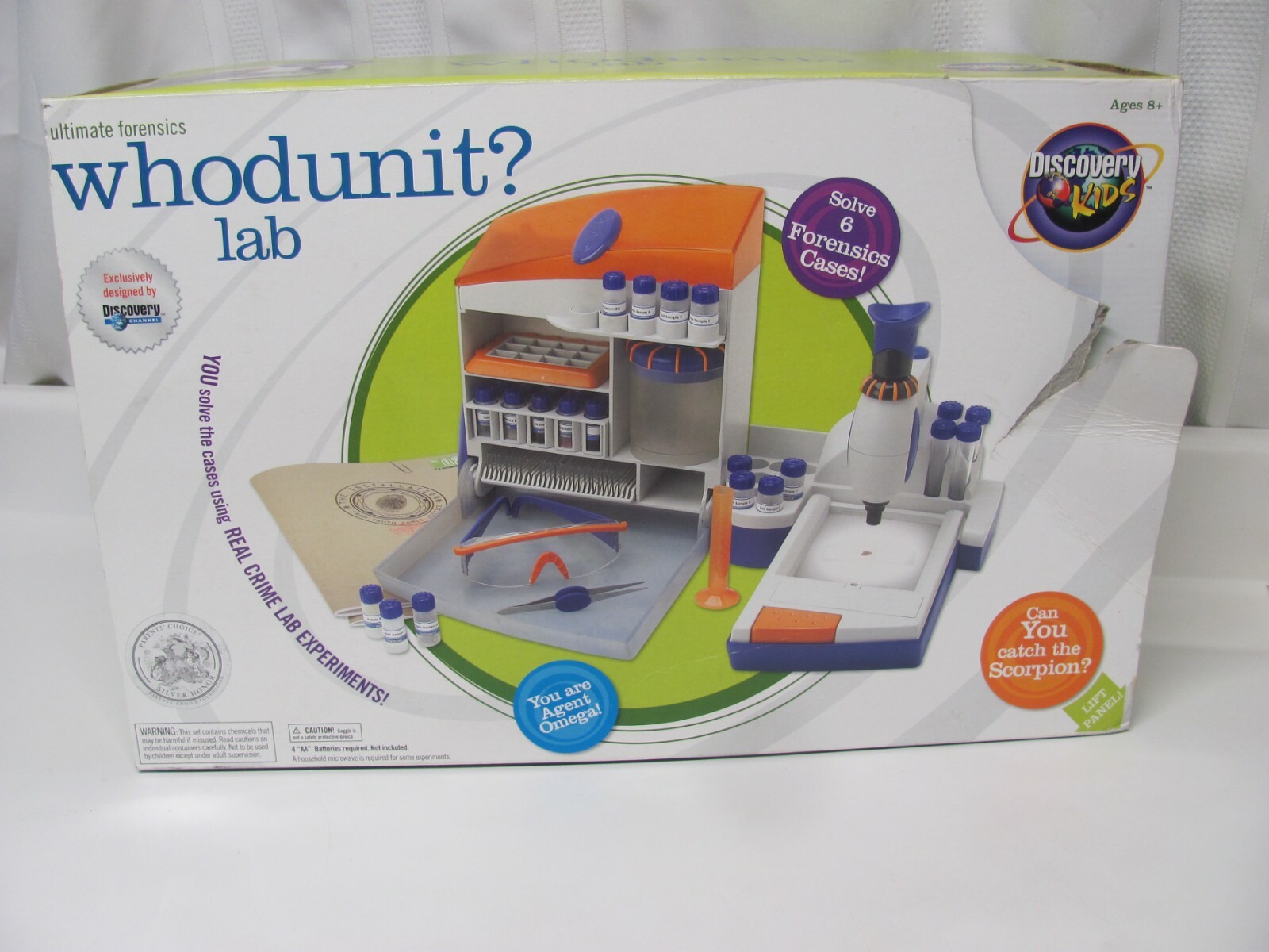 Discovery Exclusive Whodunit? Kids Forensics Lab Shelf -good shape