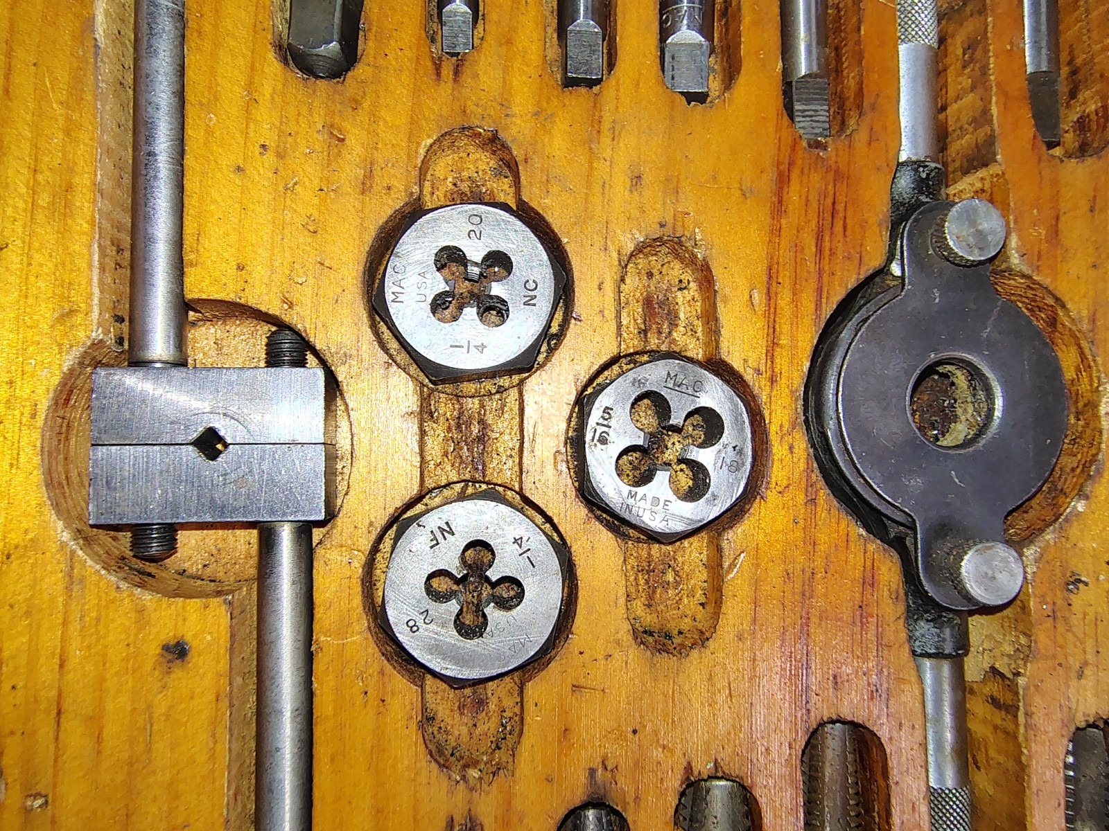 MAC Tools Tap & Die Set Hex Set Vintage Wooden Case Tools