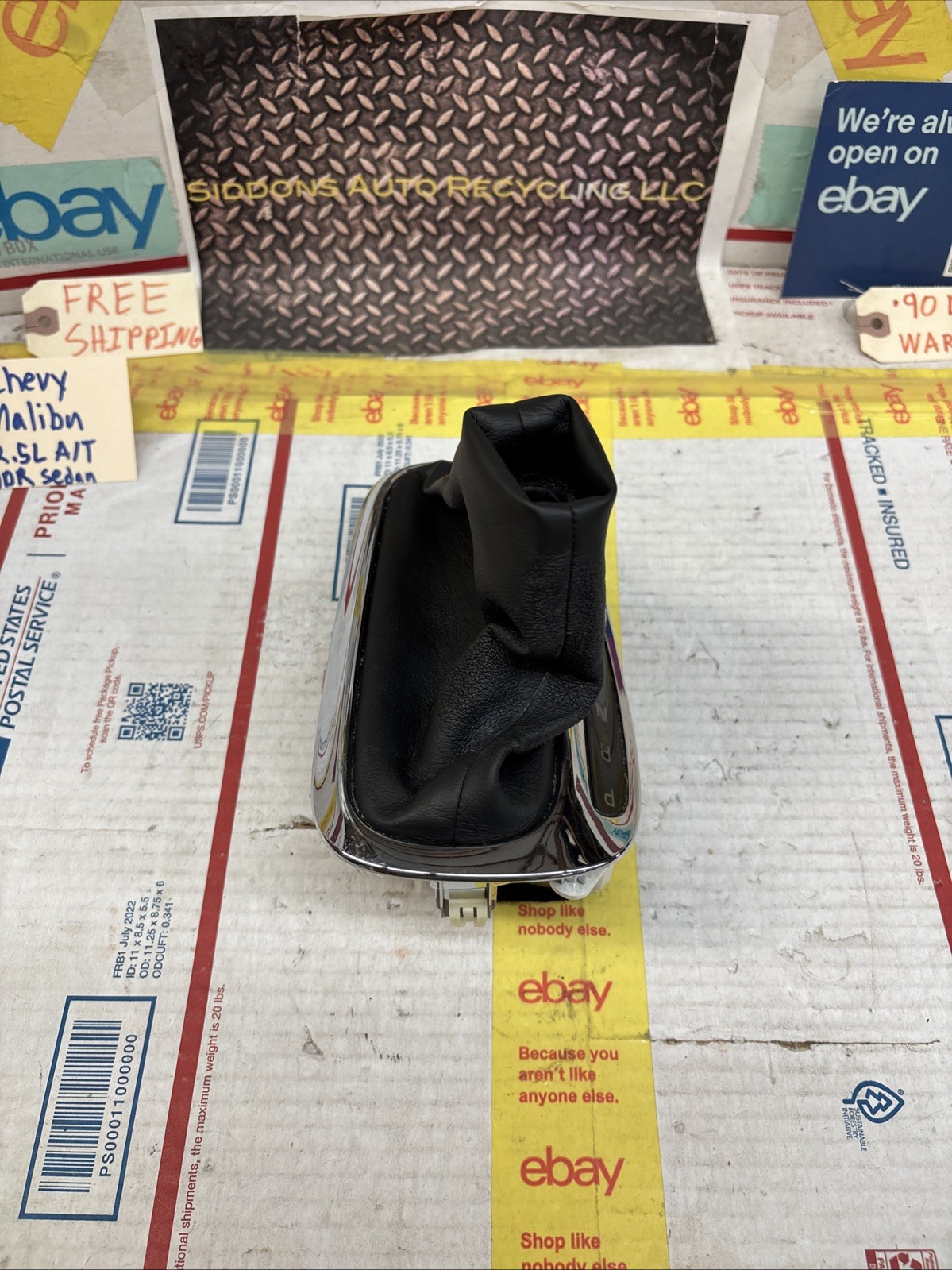 14-15 CHEVY MALIBU AUTOMATIC TRANSMISSION SHIFTER COVER BOOT & INDICATOR oem