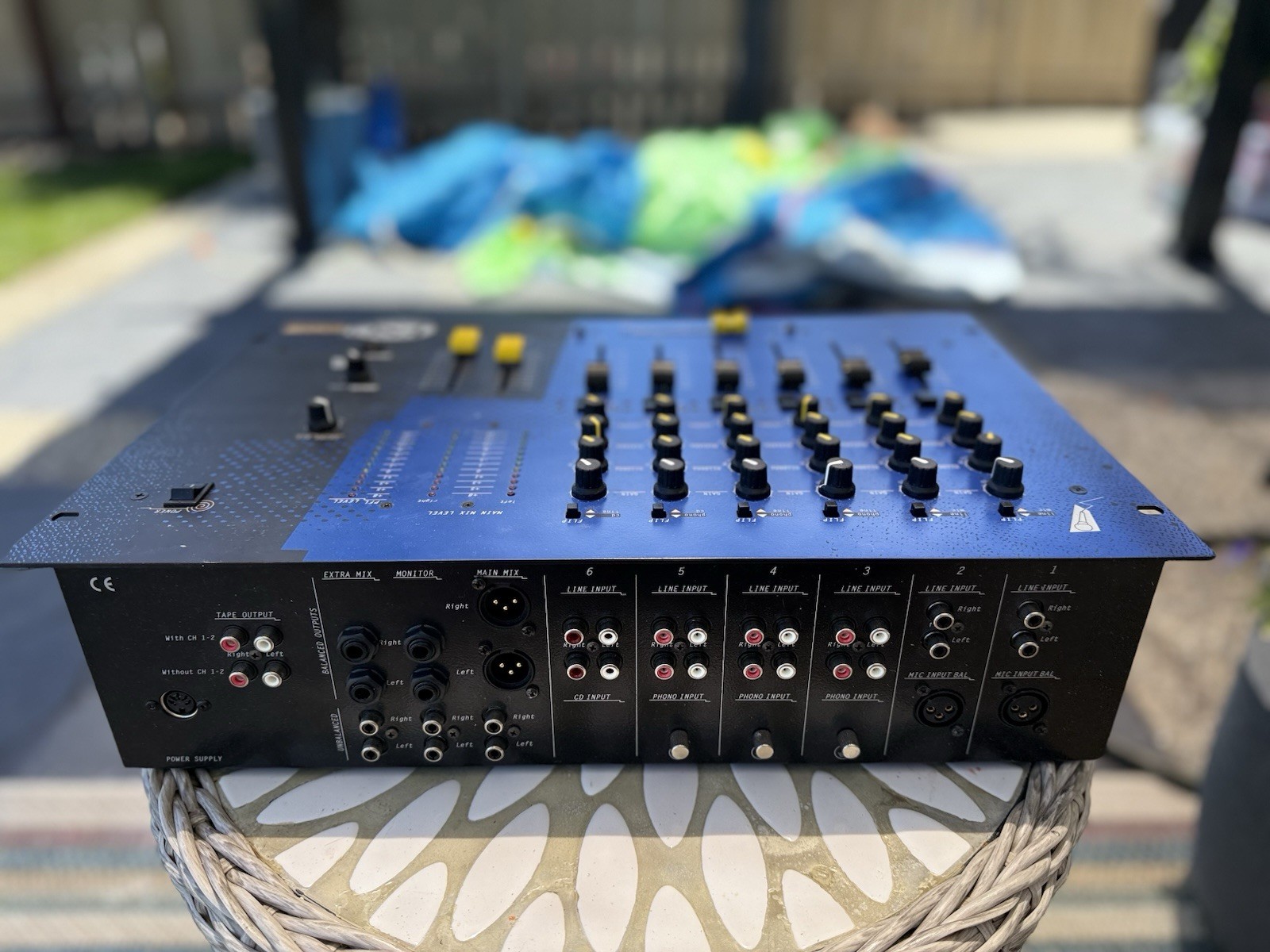 Epsilon ESO pro 6-Channel Analog DJ Mixer 2-Bus 3-Band EQ LED Meter Blue/Black