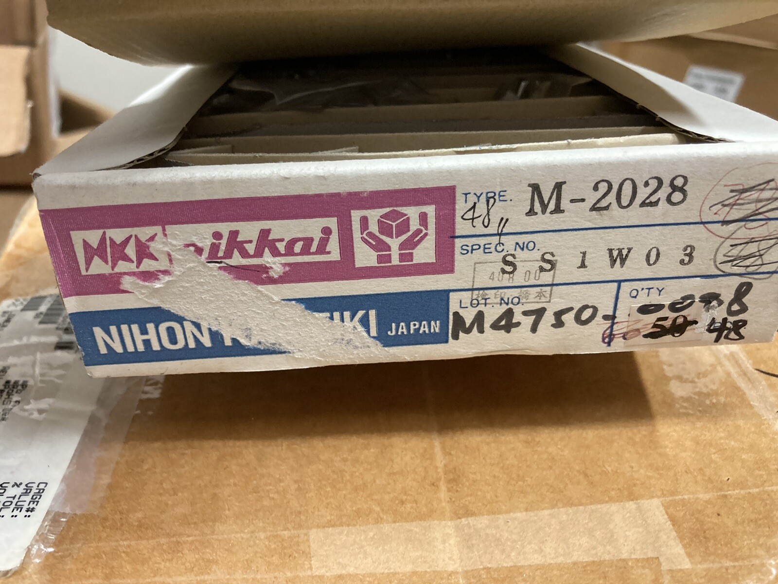 12 units NKK M-2028 toggle Switch QTY: 12
