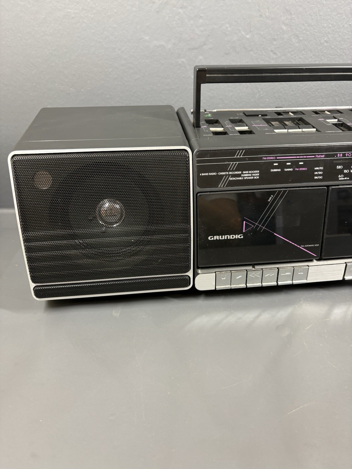 Party Center 2250 Broadcast Receiver