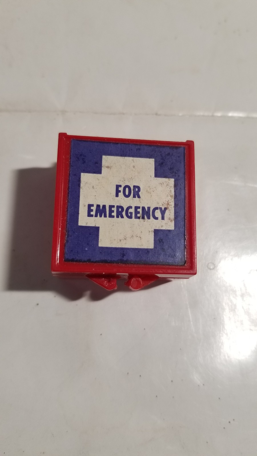 VINTAGE H. FISHLOVE & CO ‘For Emergency’ DELSEY KLEENEX TOILET PAPER Gag Gift