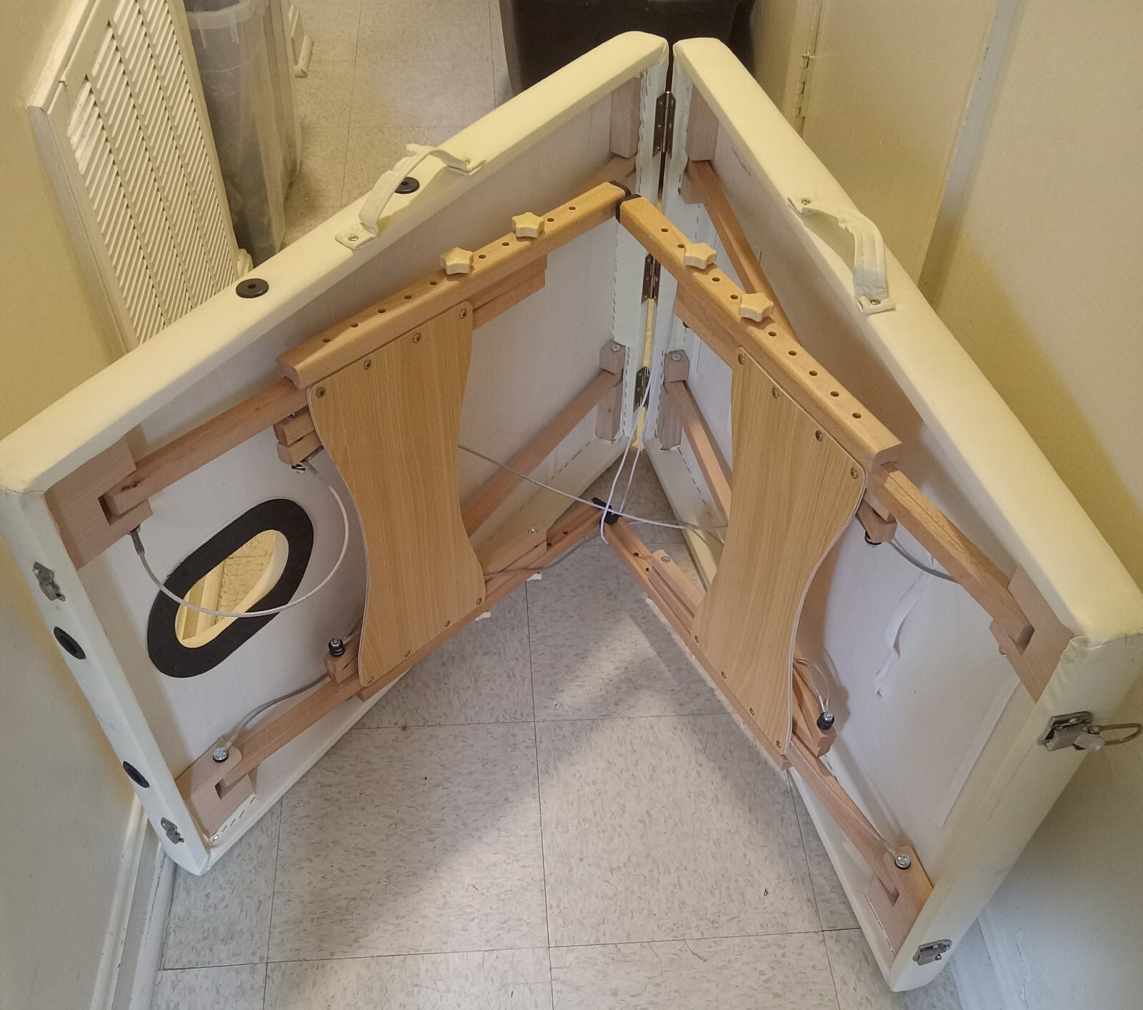portable folding massage table