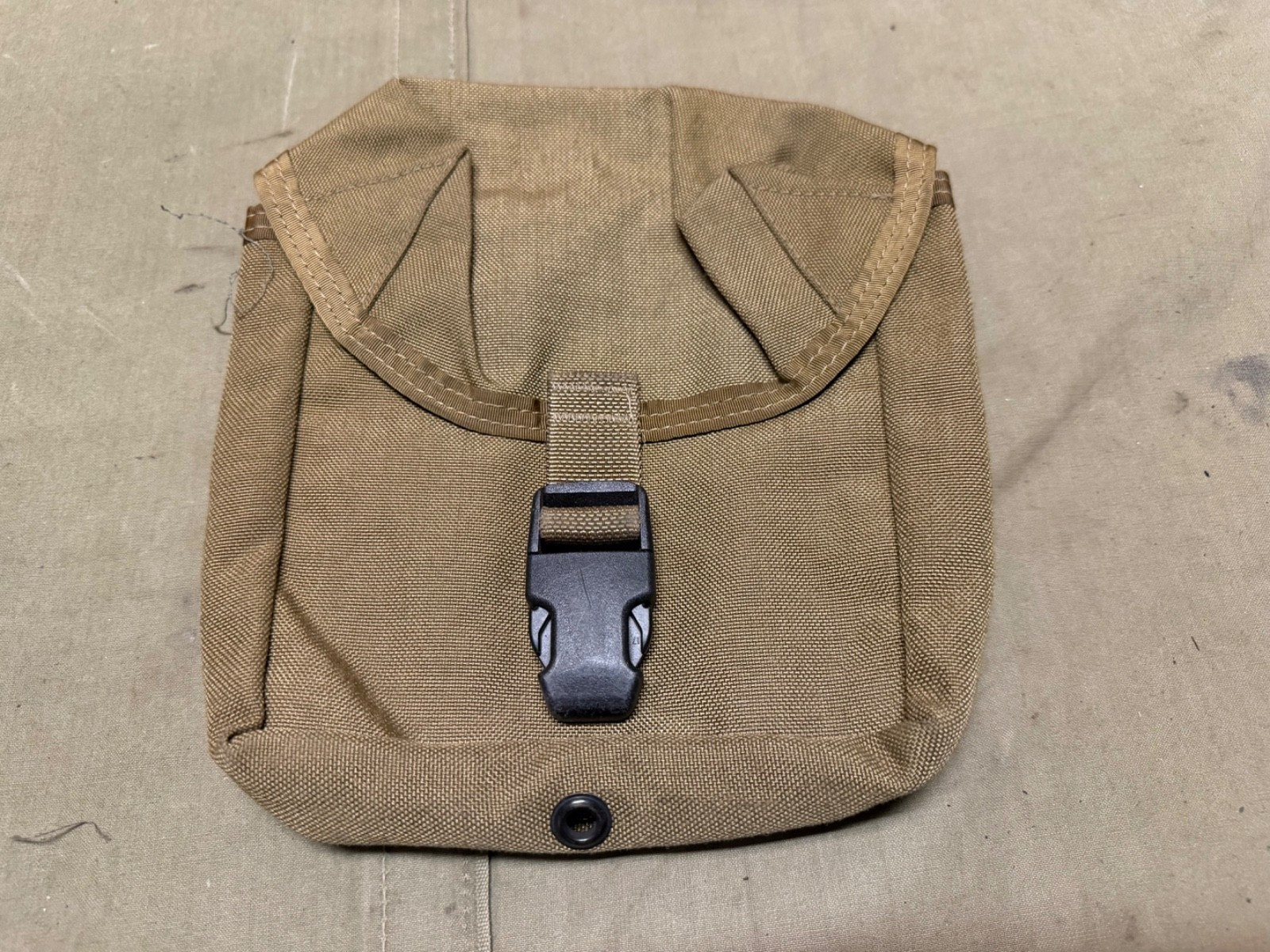 ORIGINAL US USMC IRAQI DESERT STORM COYOTE TAN CAMO FIRST AID KIT CARRY POUCH-