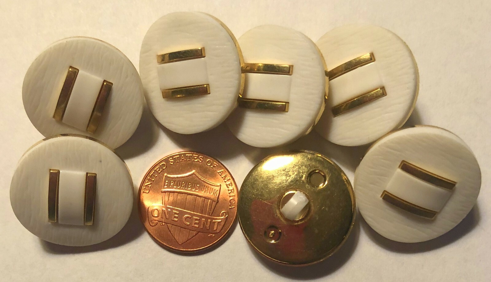 7 Shiny Gold Tone & Off-white Plastic Shank Buttons Just Over 13/16" 21mm 9661