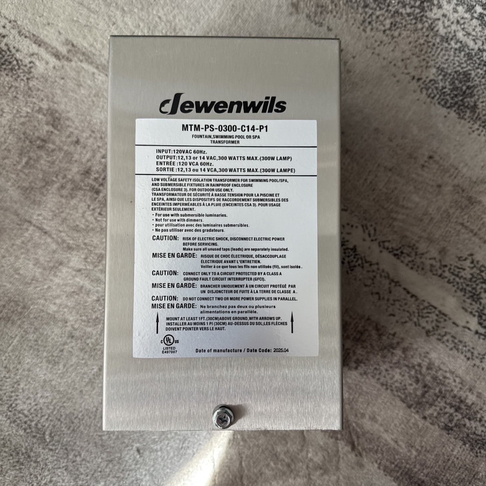 DEWENWILS 300W Low Voltage Pool Light Transformer Multi-tap Safety Transformer