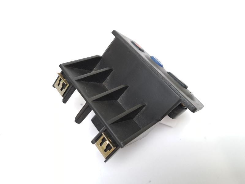 ONSTAR SWITCH fits GMC YUKON 2000 - 2002 OEM 12450789