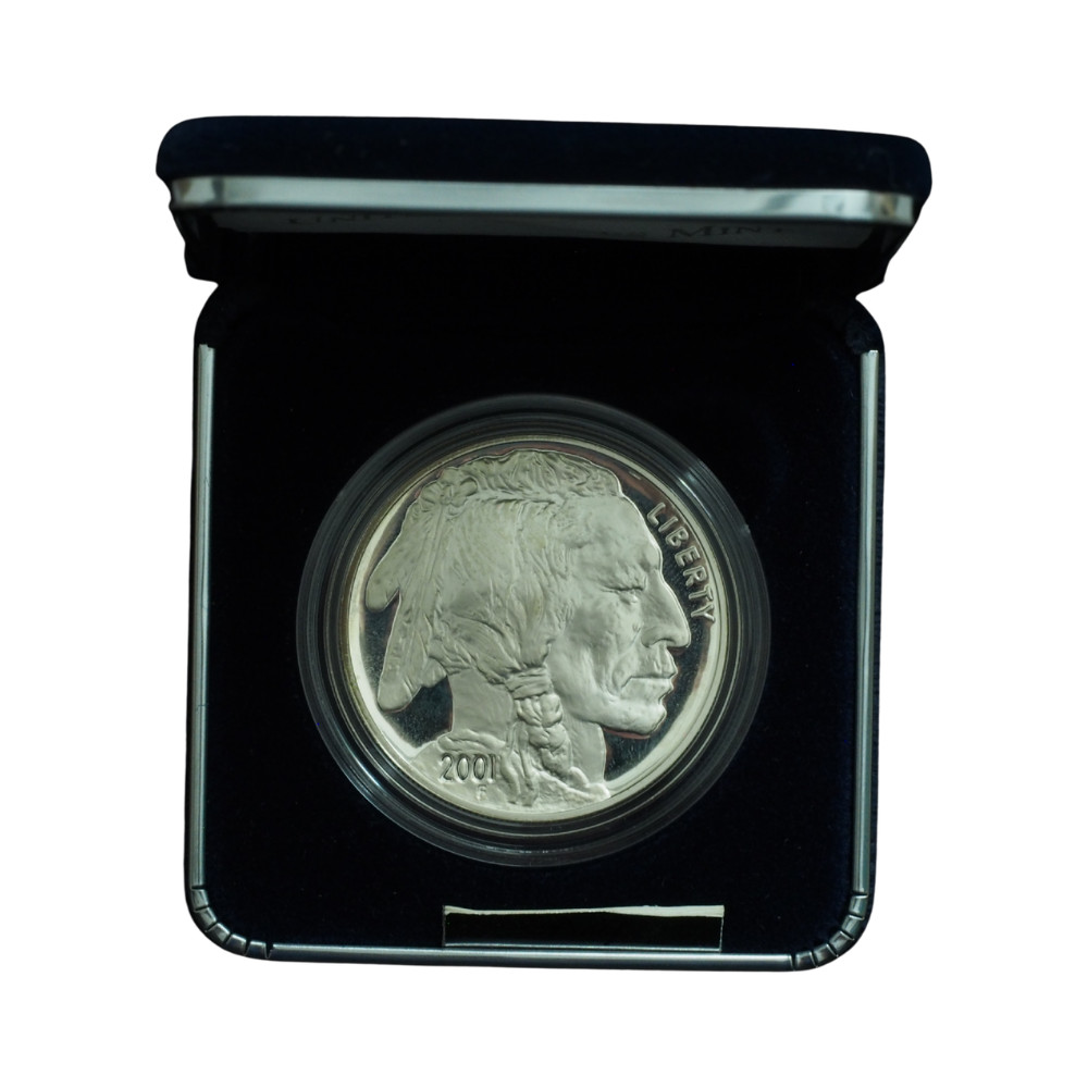 2001 Smithsonian American Buffalo Silver Dollar with Box *JE