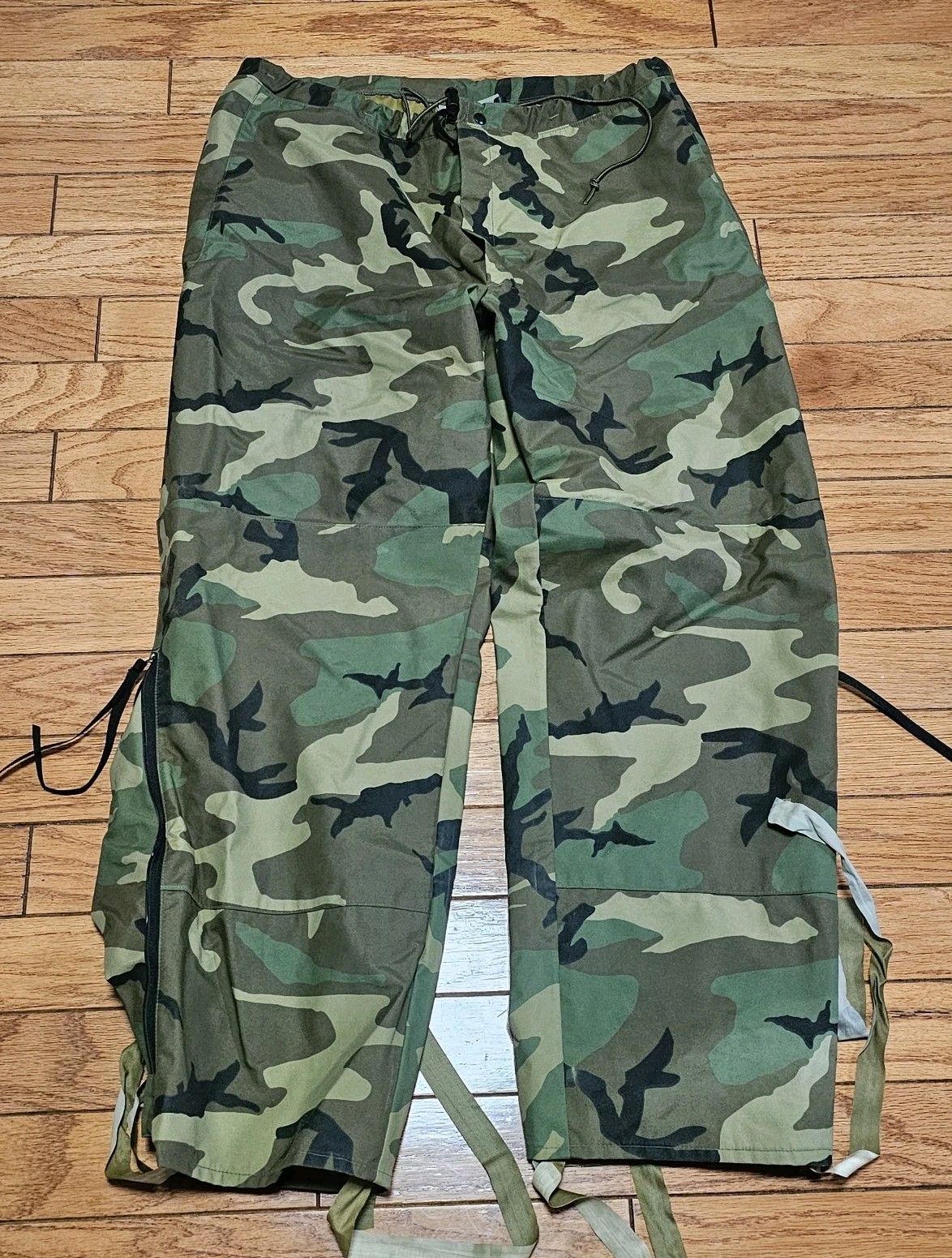 1990's US Army Woodland Camo Cold Weather Trousers Mens Large Long