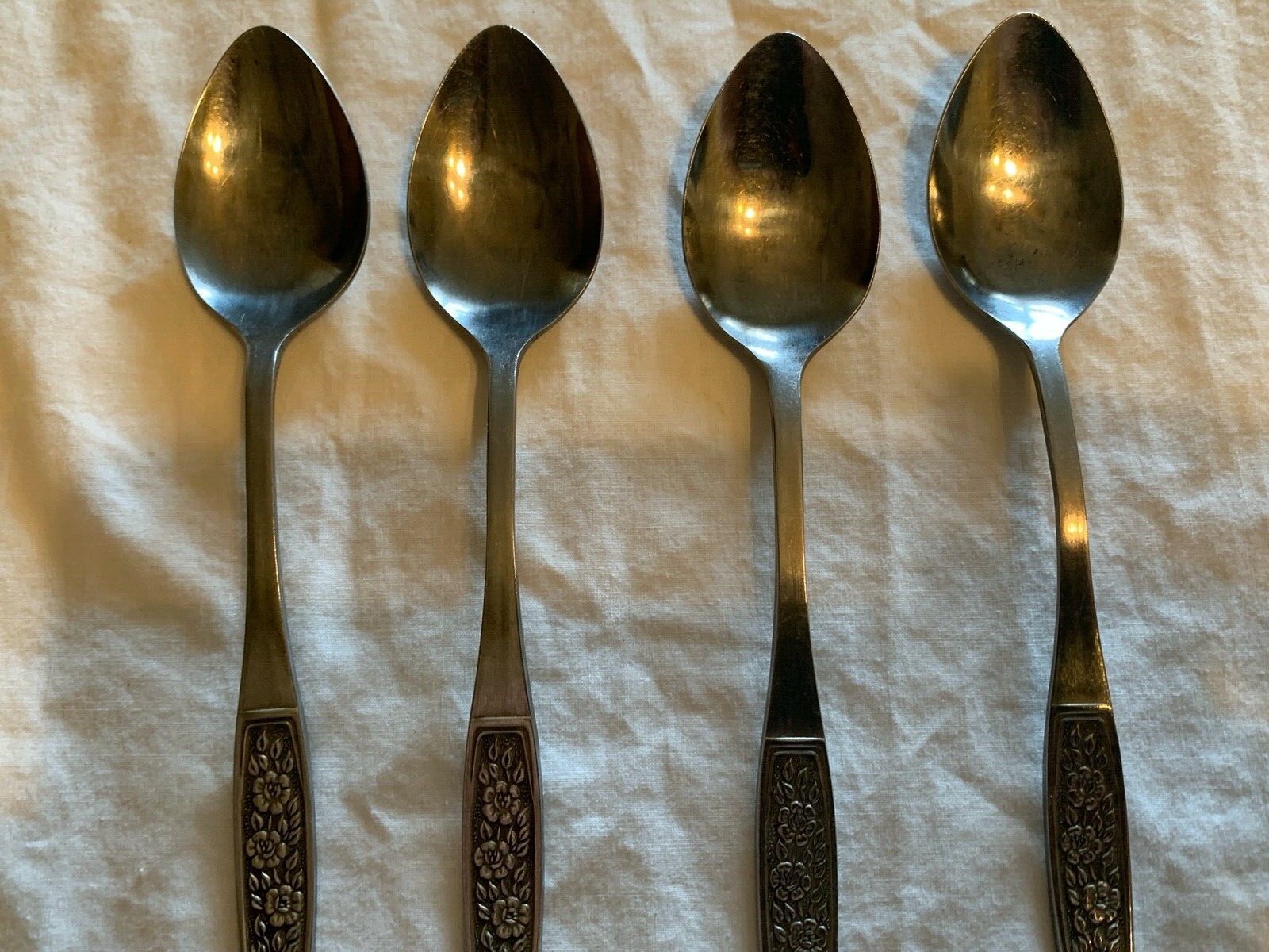 Customcraft "CUS 10" Stainless Textured Handles JAPAN 4 Teaspoons Flatware