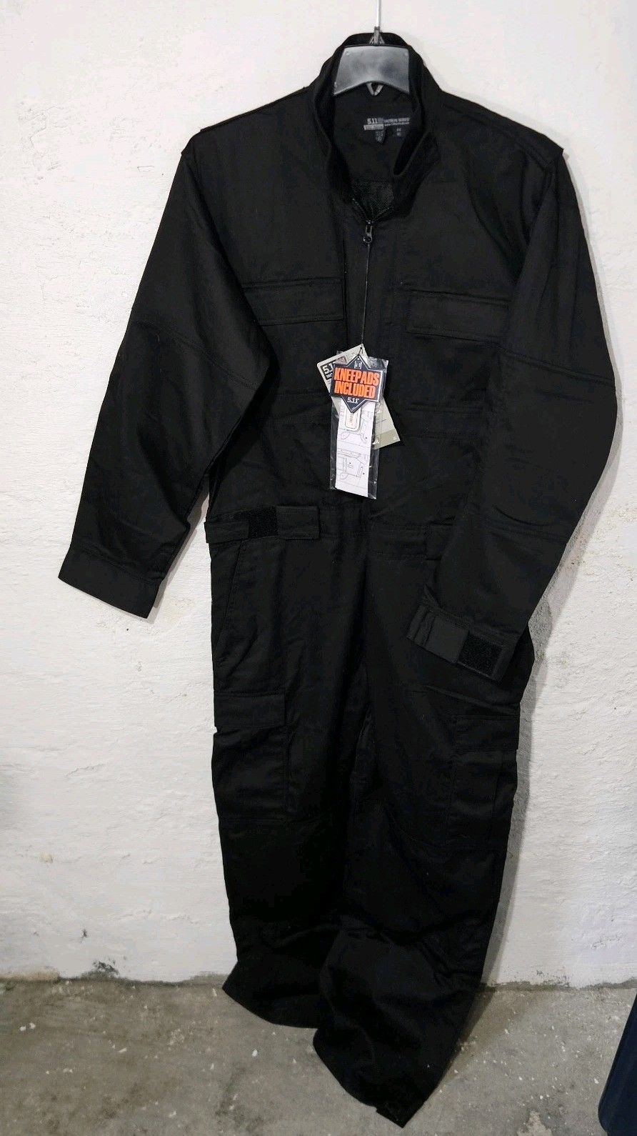 5.11 Tactical TDU Jumpsuit 75004 44R Black NEW w/ Tags Kneepads Included